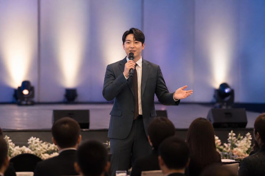 강원특별자치도 행사 MC 이미지