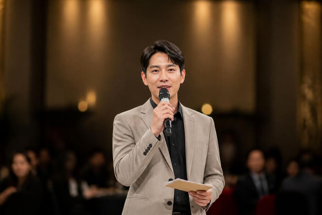 경남 행사 MC 이미지