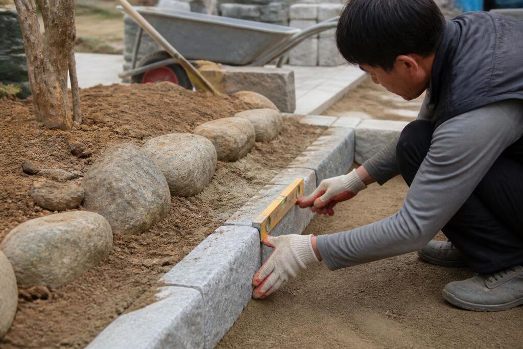 대전 조경석·경계석 시공 작업 범위와 현장 조건 이미지