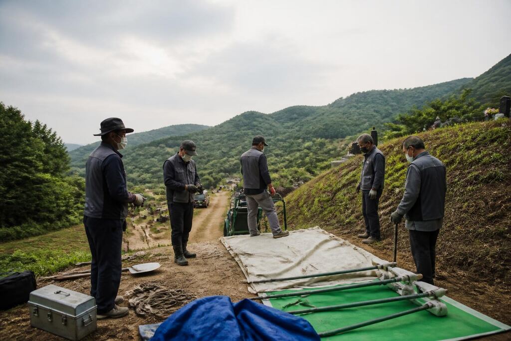 울산 묘지이장 작업 범위와 현장 조건 이미지