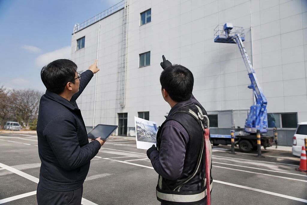 서울 고소작업차 작업 범위와 현장 조건 이미지