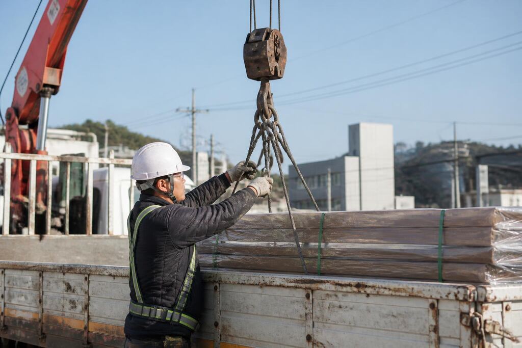 부산 카고크레인 작업 범위와 현장 조건 이미지