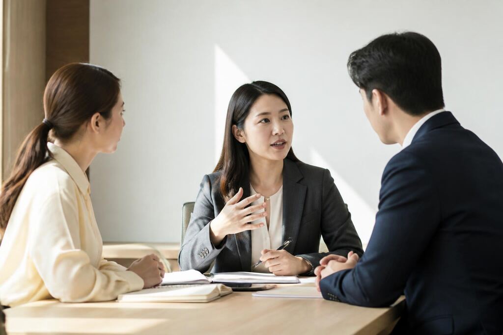 경남 동시·순차통역 작업 범위와 현장 조건 이미지