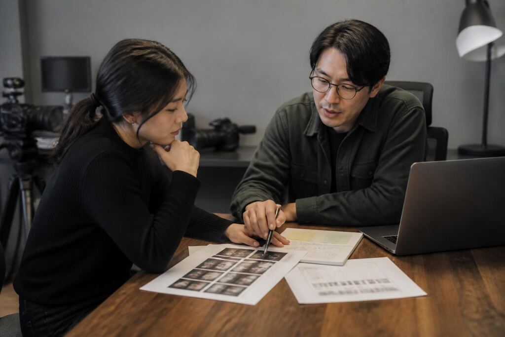 전북특별자치도 영상 편집 작업 범위와 현장 조건 이미지