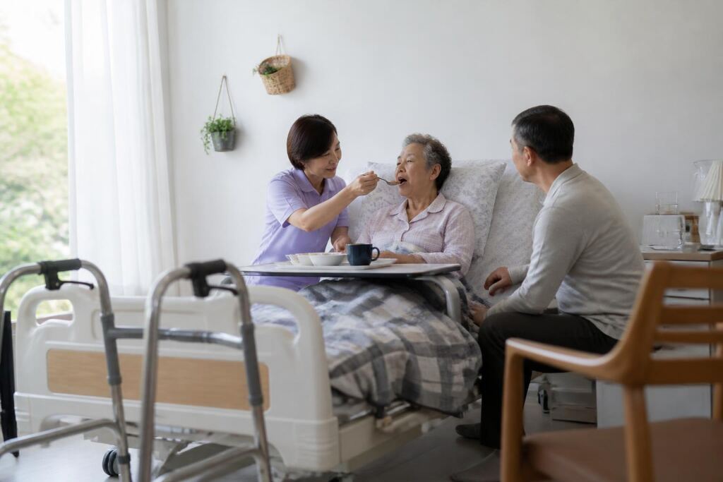 서울 종로구 간병서비스 작업 범위와 현장 조건 이미지