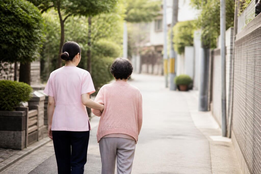 서울 동대문구 노인·시니어돌봄 비용과 업체 비교 정보 이미지