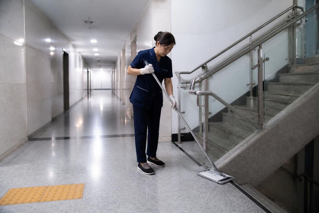 서울 동작구 관공서청소 작업 범위와 현장 조건 이미지