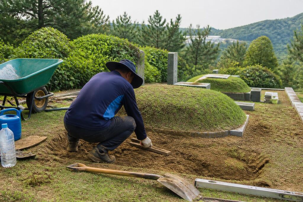 서울 영등포구 묘지조성 작업 범위와 현장 조건 이미지