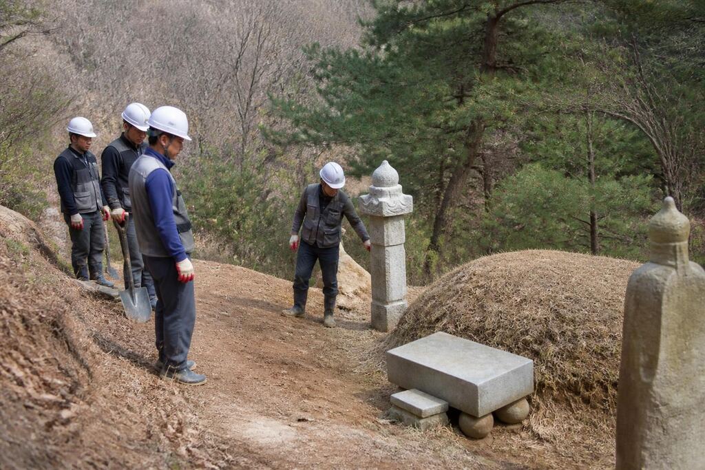 서울 성북구 묘지이장 작업 범위와 현장 조건 이미지